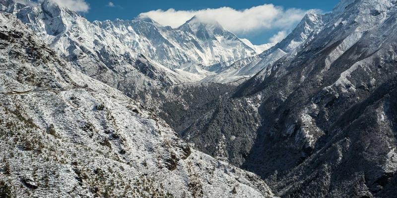 康普兰山东35：山东制造的高品质定制塑料部件解决方案