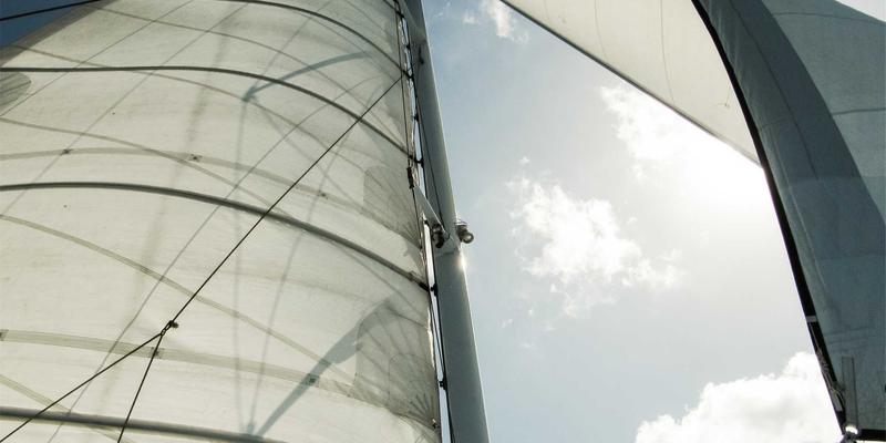 康普兰山东：以高性能工业塑料重塑机器人关节与臂杆的耐磨减重未来